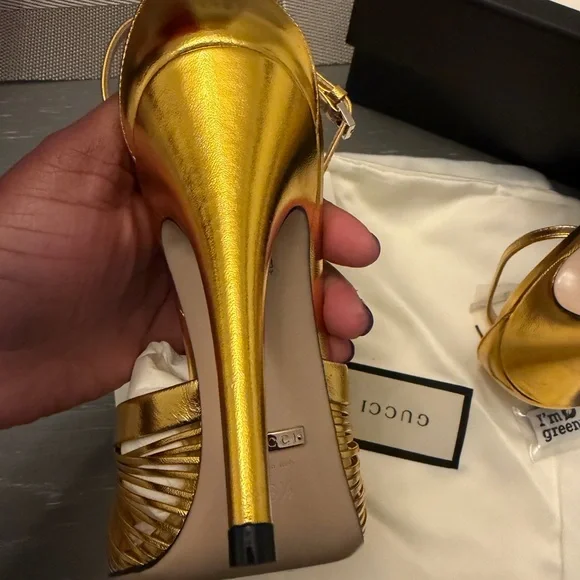 Gucci Women's Crawford Metallic Leather Sandals 38.5 - Picture 11 of 16